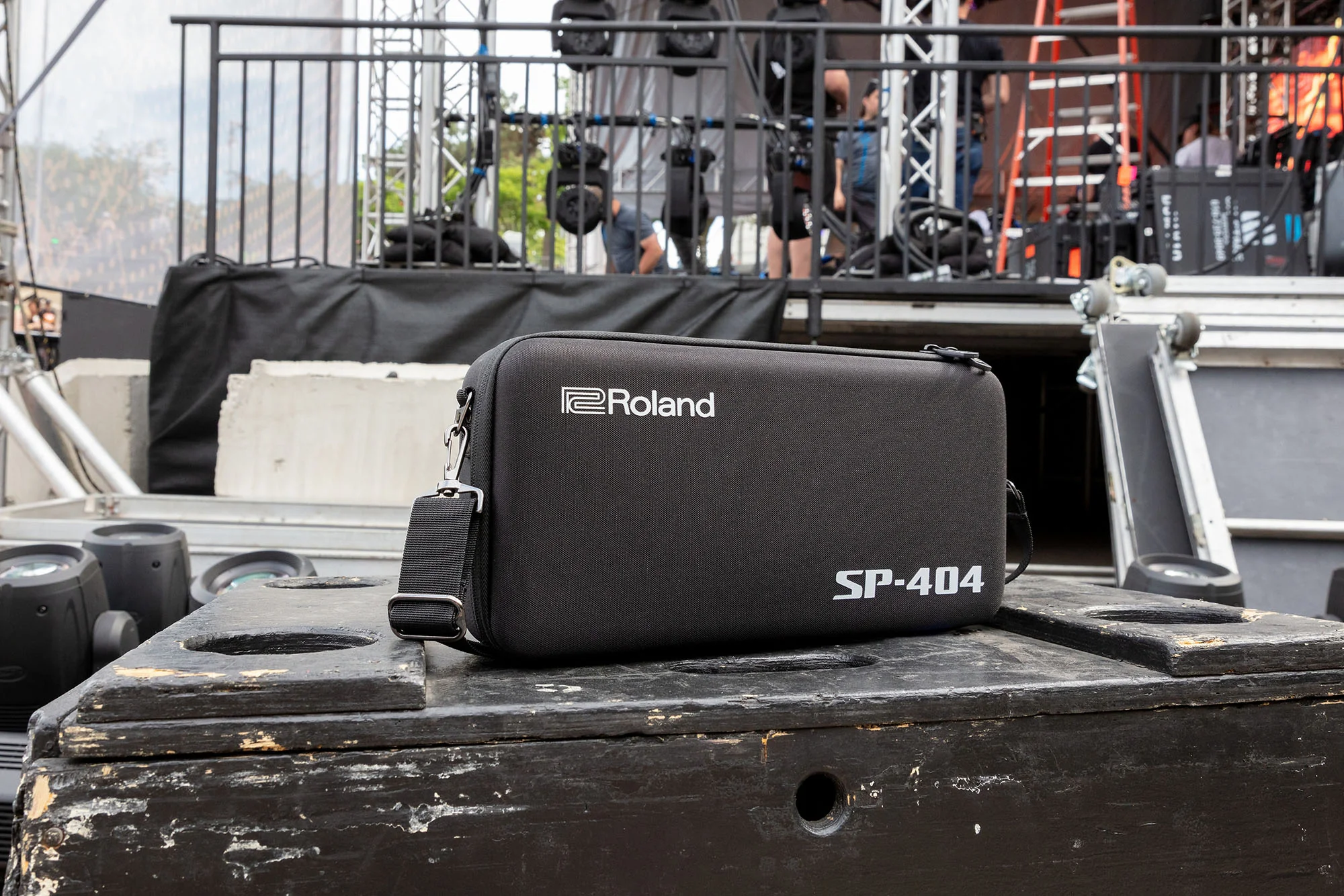 Roland CB-404 Carrying Bag for SP-404 - Image 13