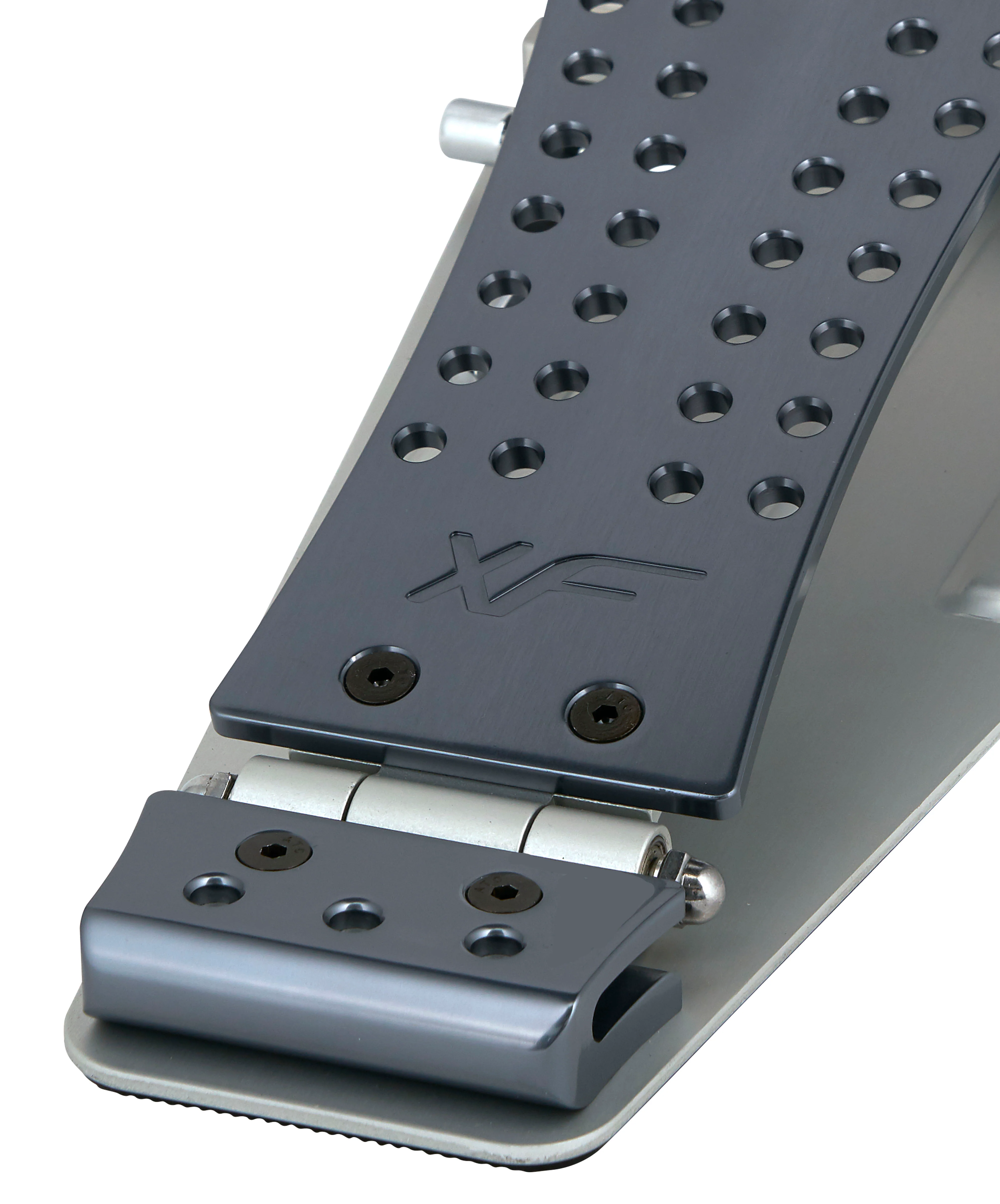 DW Drums MFG Series Machined Chain Drive Single Bass Drum Pedal with Extended Footboard, Polished Aluminum - Image 2