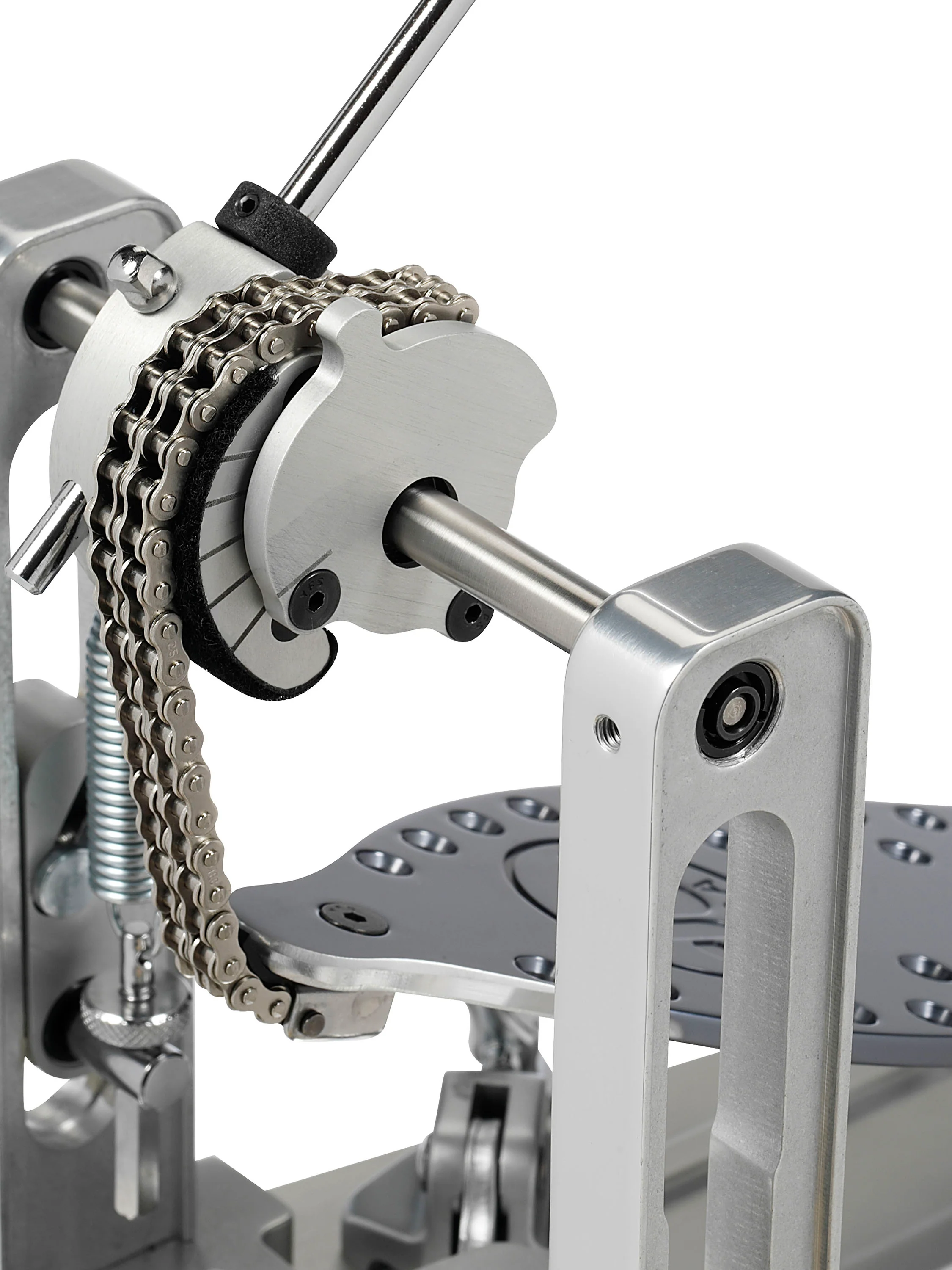 DW Drums MFG Series Machined Chain Drive Single Bass Drum Pedal with Extended Footboard, Polished Aluminum - Image 3