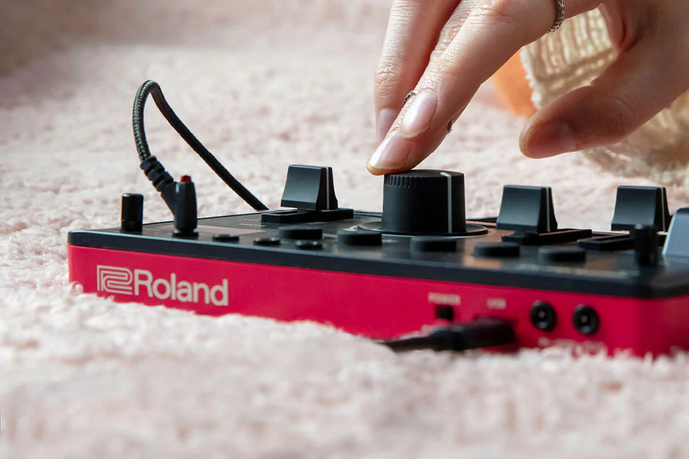Roland E-4 Aira Compact Voice Tweaker - Image 6