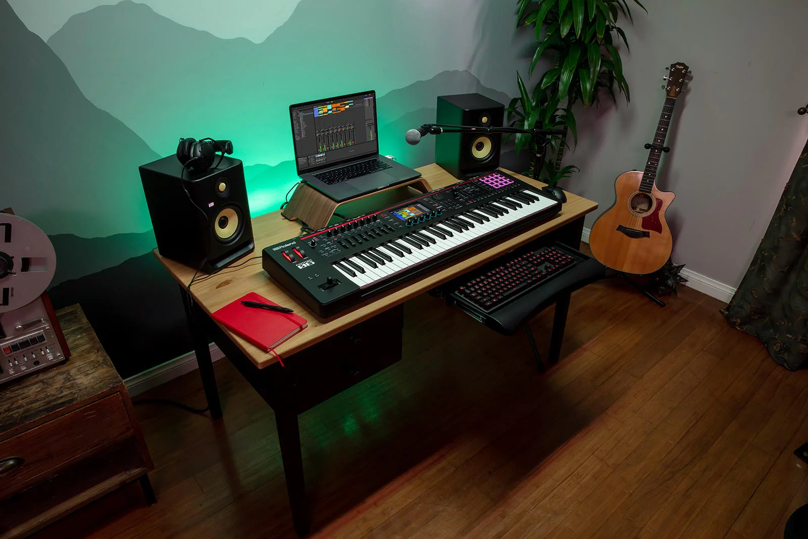 Roland FANTOM-06 Workstation 0-Series Synthesizer (61 Key) - Image 2