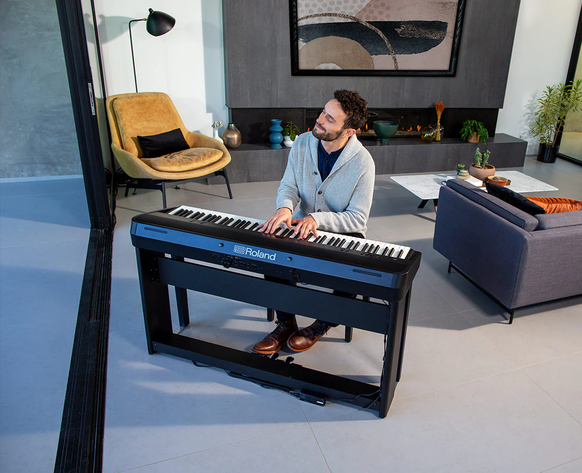 Roland FP-90X-BK Compact Digital Piano (Black) - Image 2