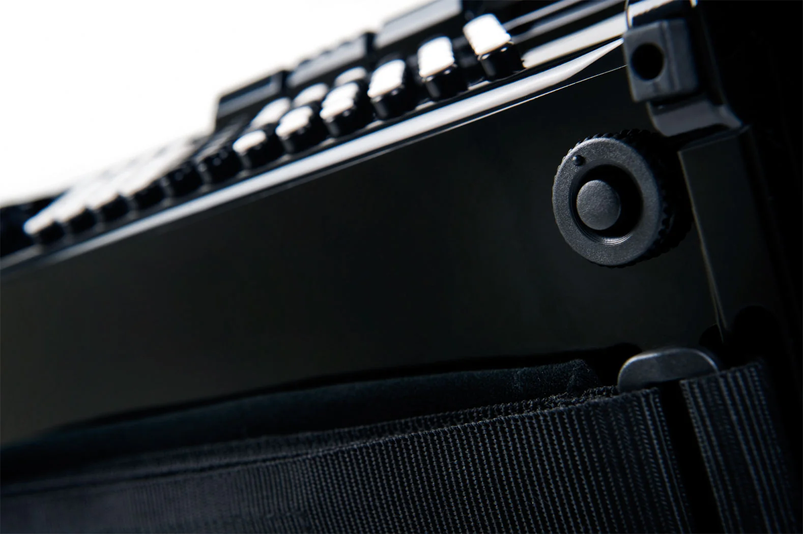 Roland FR-1X BK V-Accordion (Black, with Keys) - Image 5