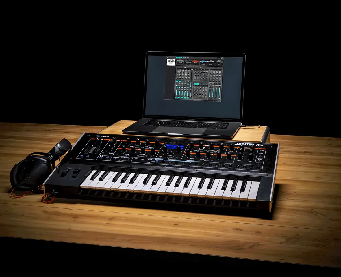 Roland JUPITER-Xm Keyboard Synthesizer - Image 7
