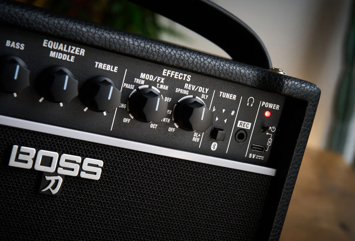 BOSS KTNMINI-X Katana Mini X Guitar Amplifier - Image 6