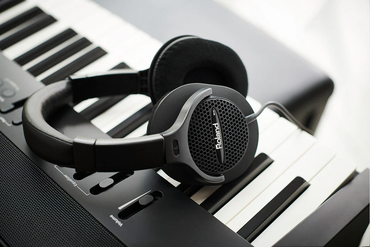 Roland RH-A7-BK Open Type Stereo Headphones - Image 2