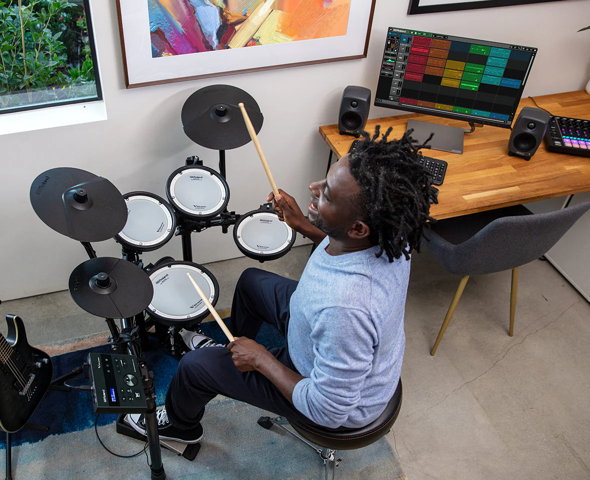Roland TD-07KV Drum Kit with Hardware & Accessories - Image 9