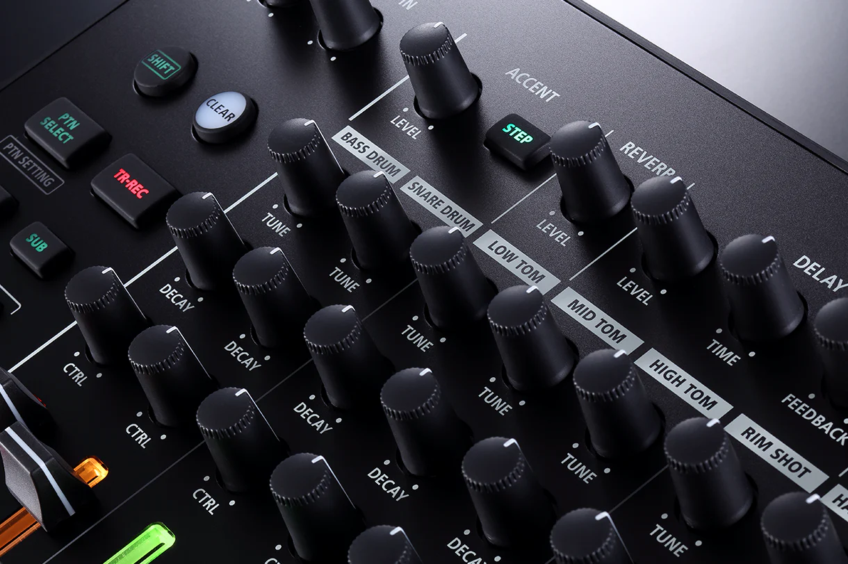 Roland TR-8S Rhythm Composer with Sample Playback - Image 7