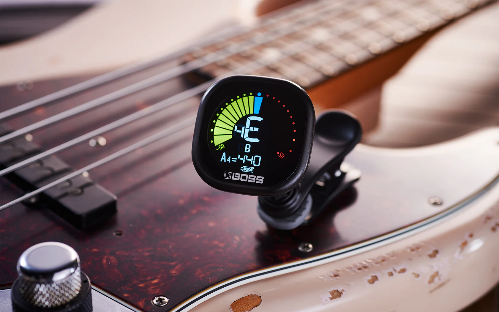 BOSS TU-05 Clip On Tuner with Rechargeable Battery - Image 6